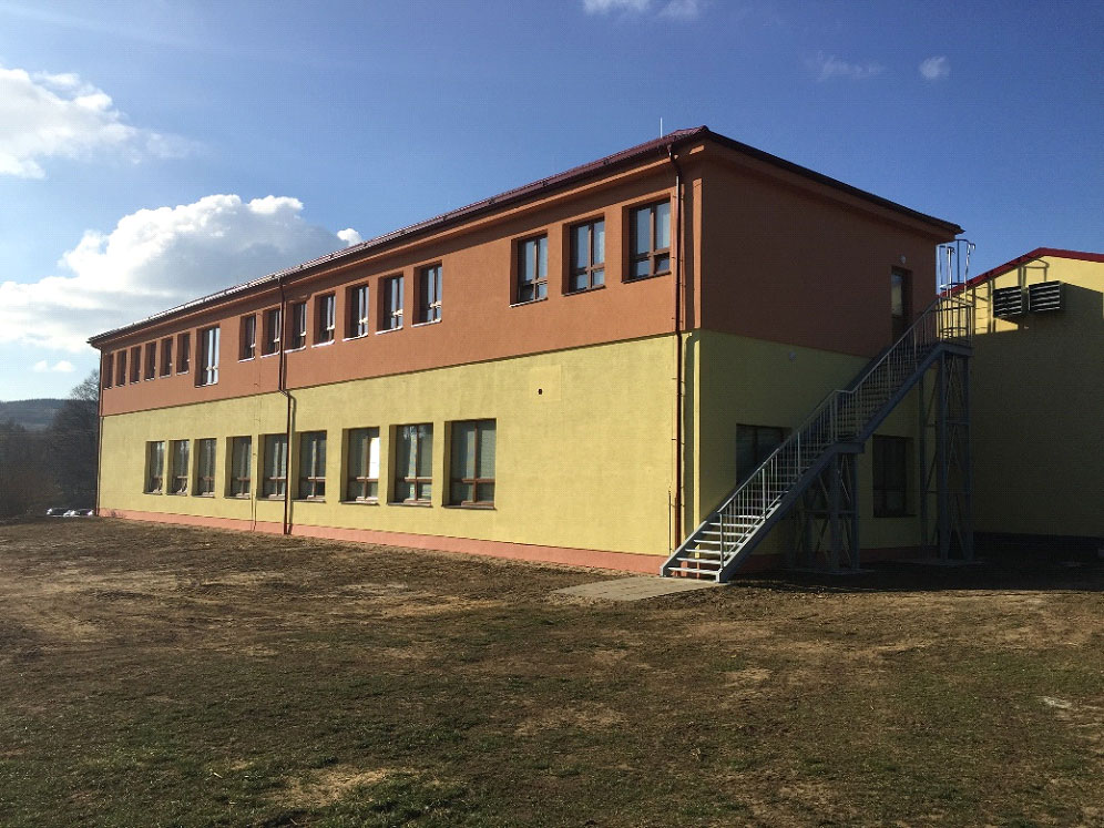 Škola - Obec Březová – zvýšení únosnosti základů 1